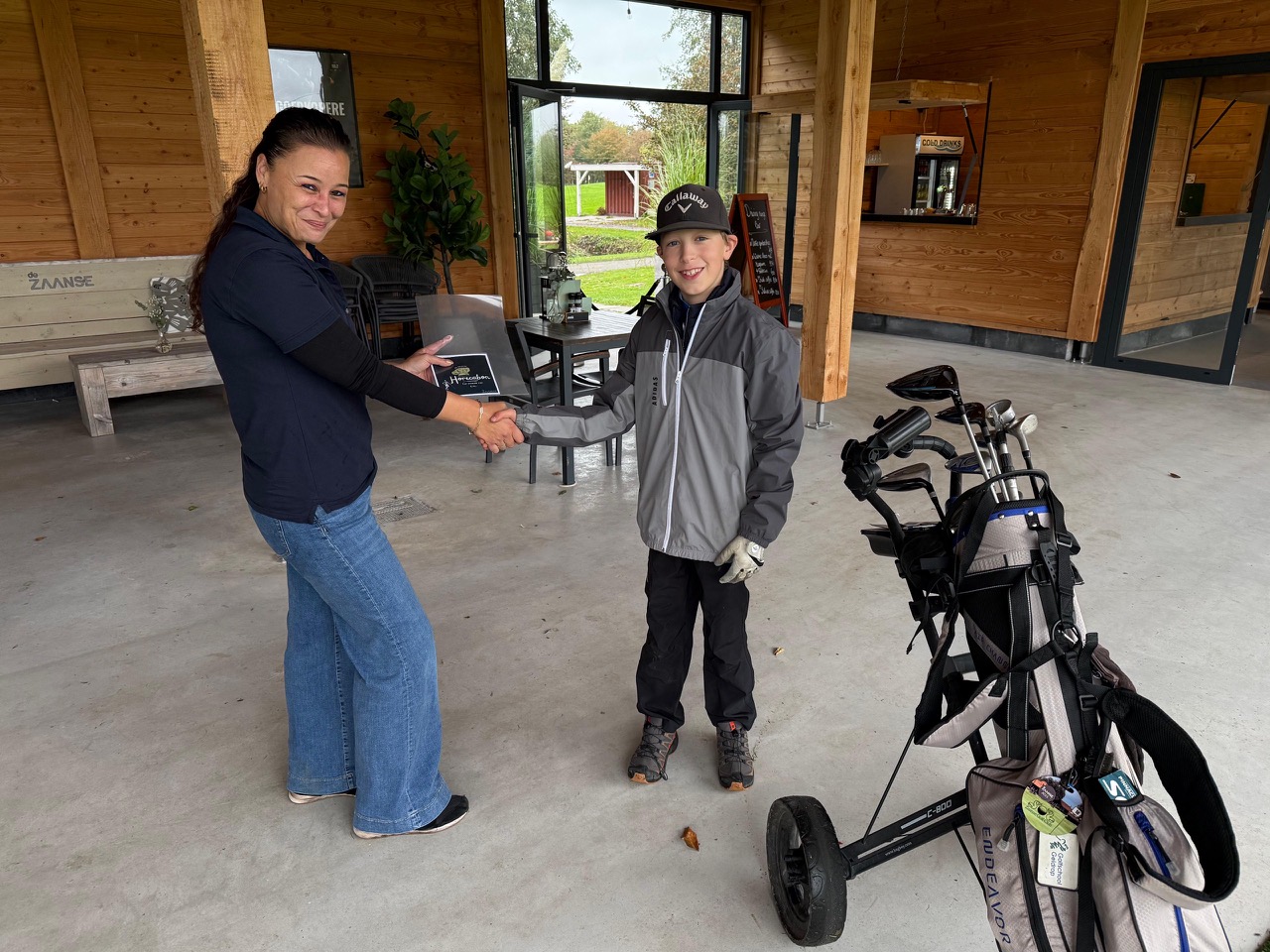 Ravi Lok is de winnaar van het eerste Friday night driving range-toernooi